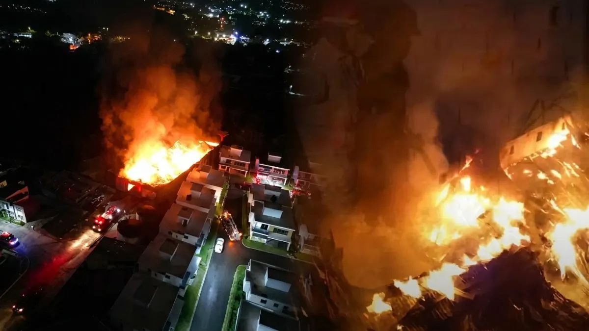Incendio consume fábrica de aceite en Cambita Garabitos