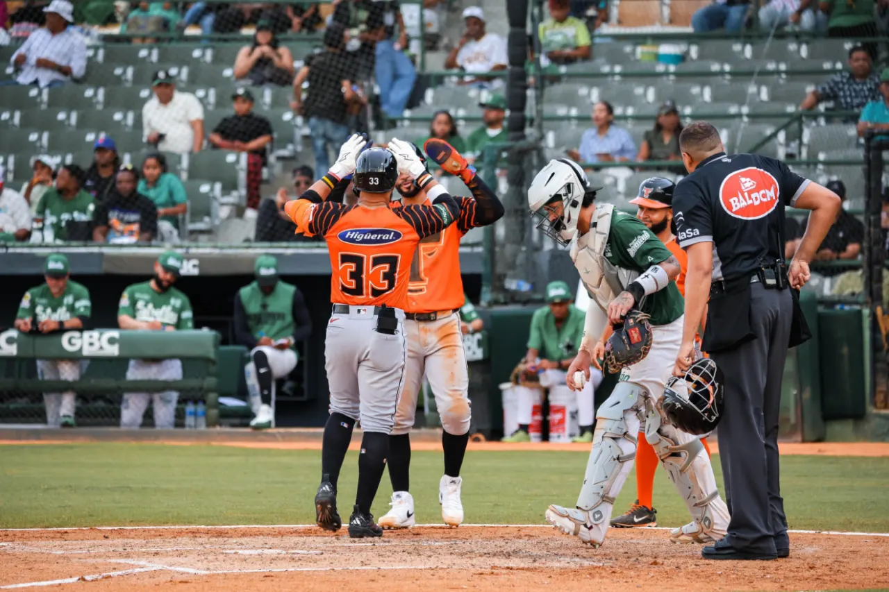 Toros del Este vence a Estrellas Orientales en San Pedro de Macorís