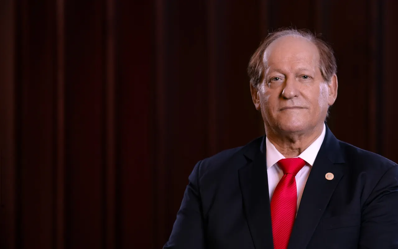 Dominicano es nuevo presidente del Comité Latinoamericano de Riesgos