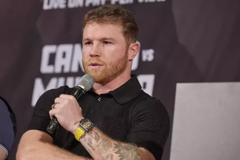 Canelo buscará recuperar su título mundial este sábado en Arabia Saudita