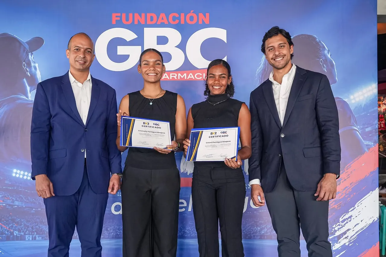 Fundación GBC otorga becas universitarias a las atletas Crismeily y Crismil Paniagua