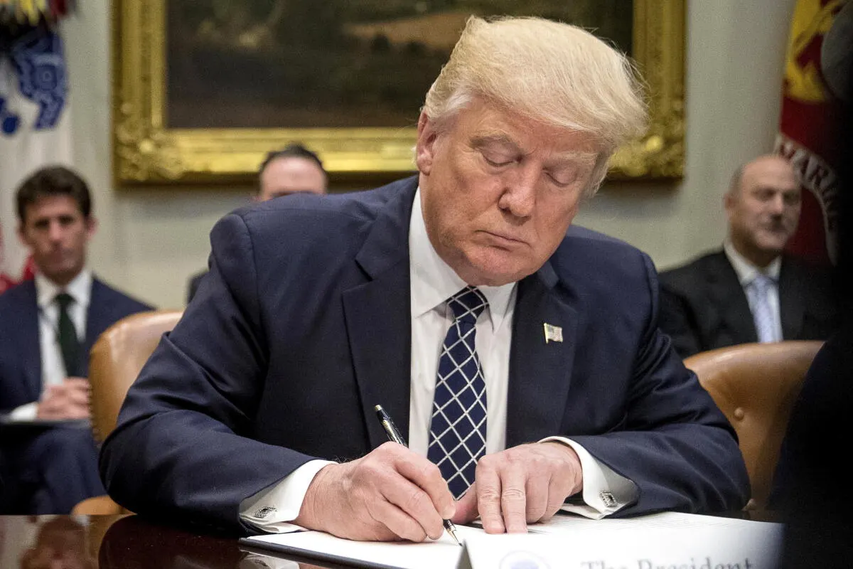 Trump firma orden para impulsar investigación en salud femenina
