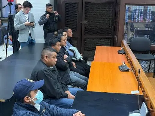 Tribunal guatemalteco condena a siete policías por muerte de pareja homosexual