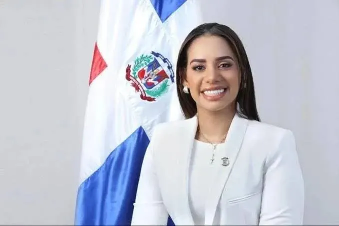 Betty Gerónimo elogia el apoyo juvenil a Carolina Mejía en Santo Domingo Norte