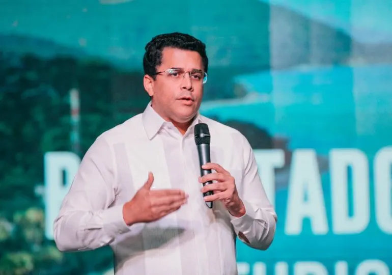 Ministro Collado resalta alianza público-privada para el turismo dominicano
