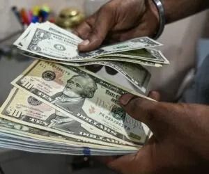 Banco Central anuncia precios del dólar y euro para este lunes