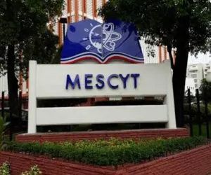 Mescyt abre nueva forma para inscribirse al Inglés por Inmersión 2027