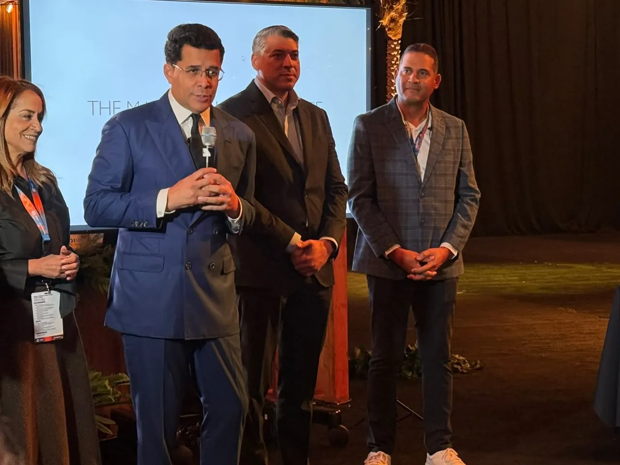 Collado dice que el turismo no se detiene por conflictos internacionales