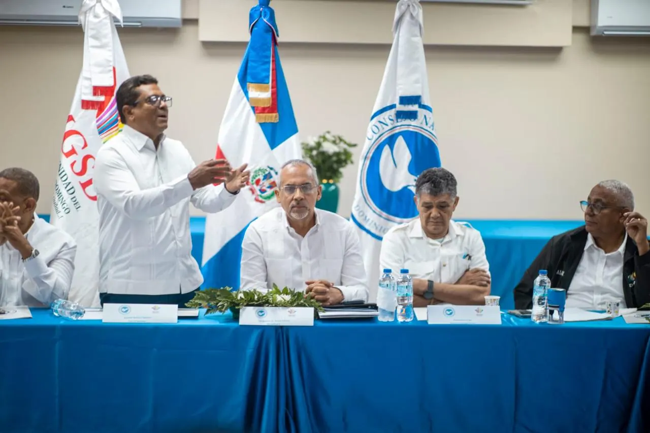 Alcaldes del Gran Santo Domingo se reúnen para discutir nueva ley
