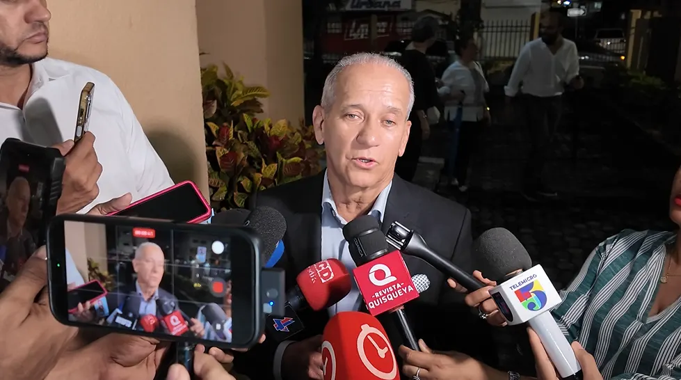 Exministro Pared Pérez defiende vigilancia fronteriza y apoyo a la ONU en Haití