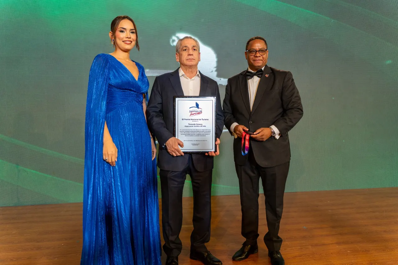 Fernando Hazoury recibe el Premio Nacional de Turismo 2026 como 'Empresario Turístico del Año'