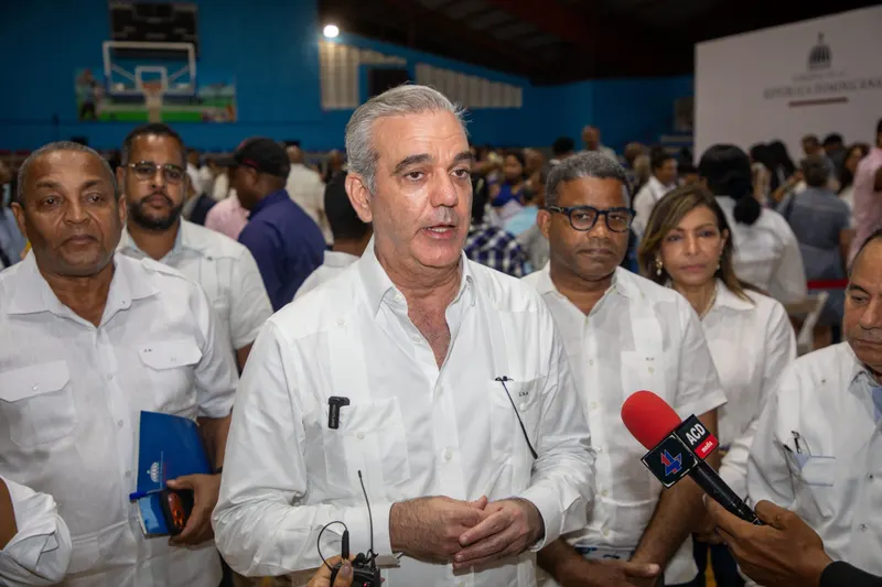 Abinader advierte que RD está lista para enfrentar amenazas de bandas haitianas