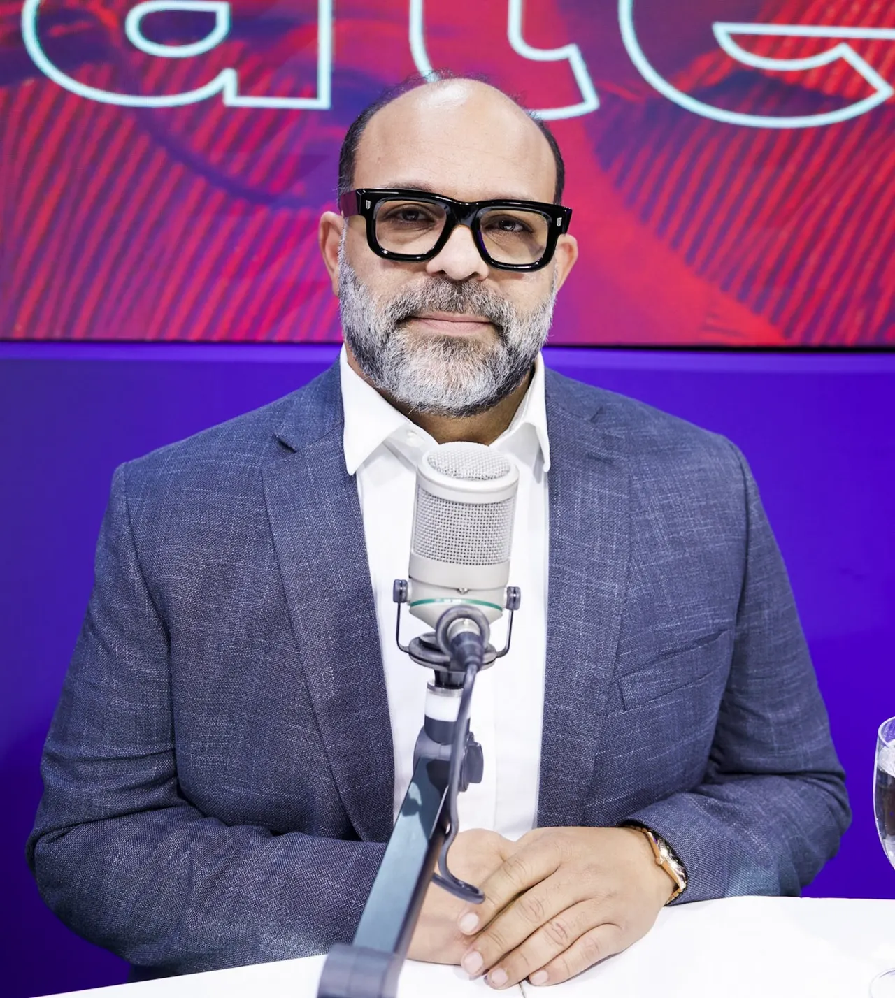 Félix Portes cuestiona silencio del MP ante ejecuciones policiales