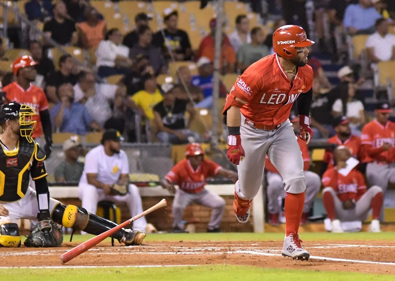 Marmolejos batea de 4-4 y los Leones ganan su cuarto partido seguido