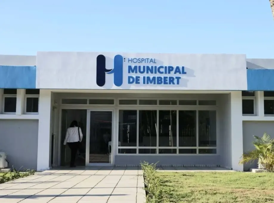SNS suspende a directora y equipo gerencial del hospital de Imbert