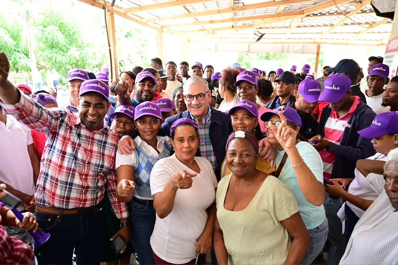Gonzalo Castillo recorre Hato Mayor y reafirma su compromiso con el pueblo