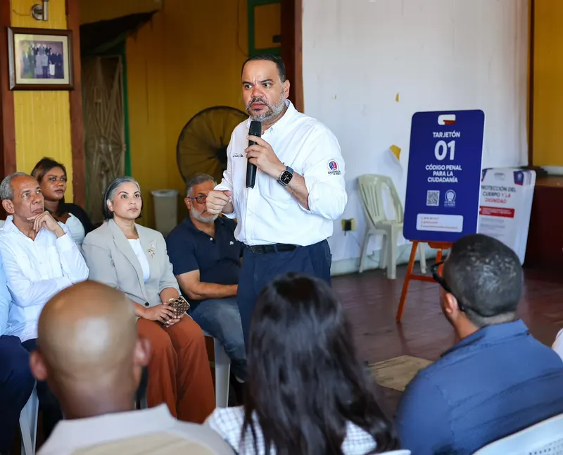 Pablo Ulloa advierte sobre la importancia de verificar información antes de compartir en redes