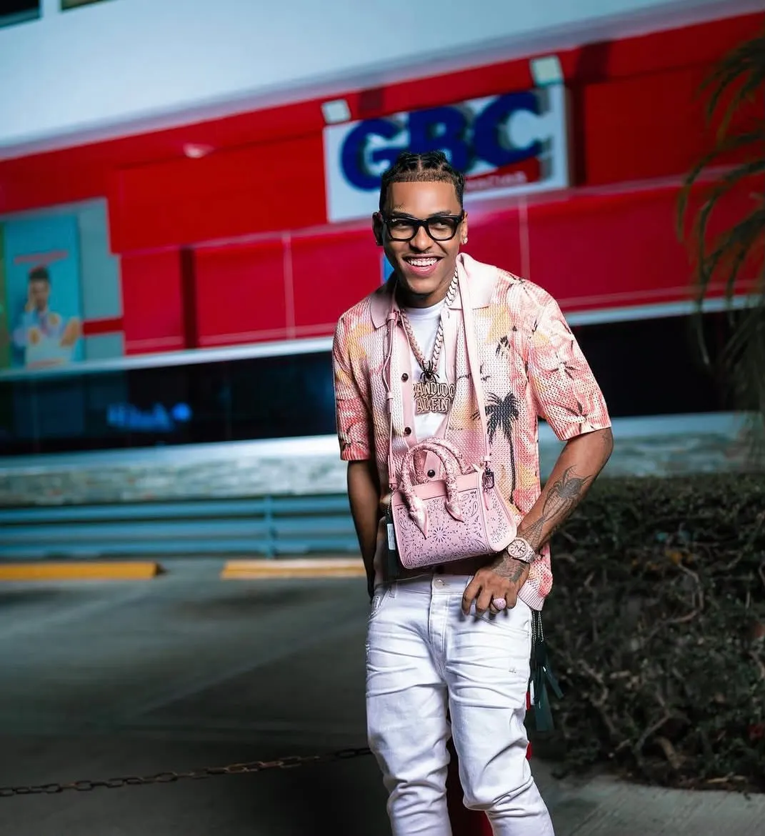Lil Naay se presenta este domingo en el Coliseo Teo Cruz