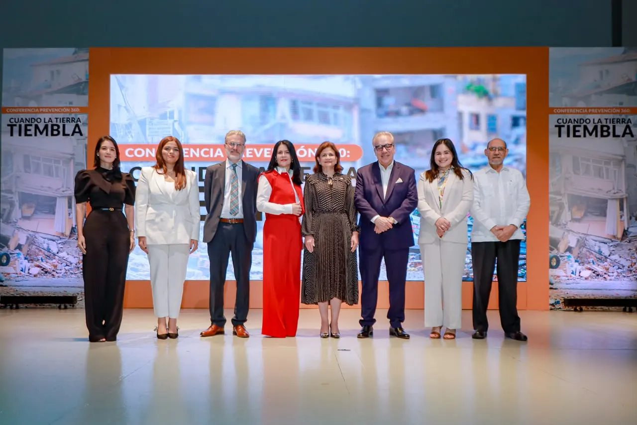 Raquel Peña participa en conferencia sobre prevención de terremotos