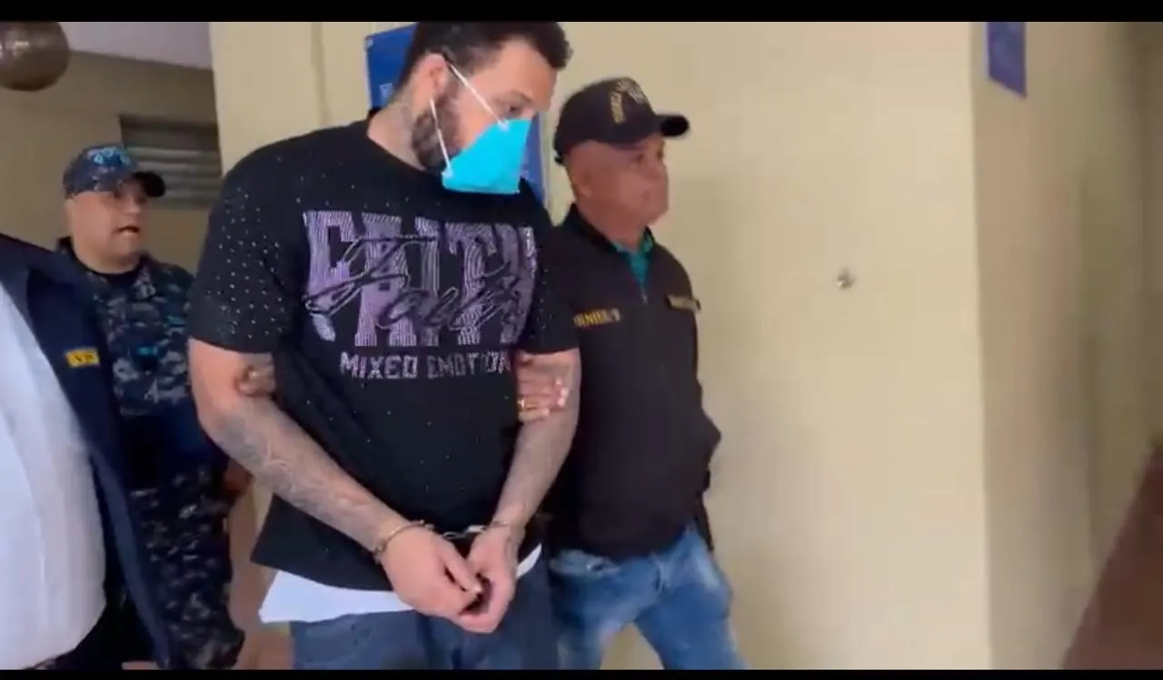 Familia de chofer fallecido exige justicia; fuga del presunto responsable podría afectar condena