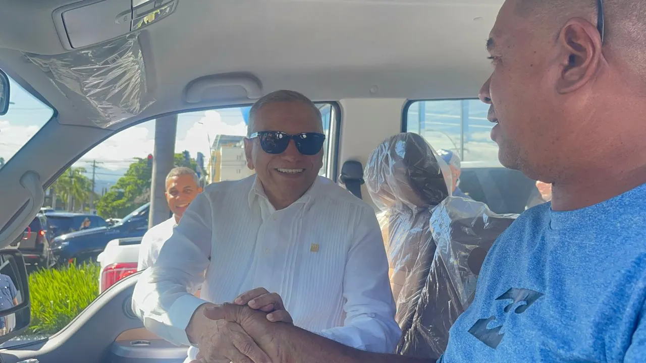 Clientes de Banreservas comparten experiencias en Expo Móvil 2026