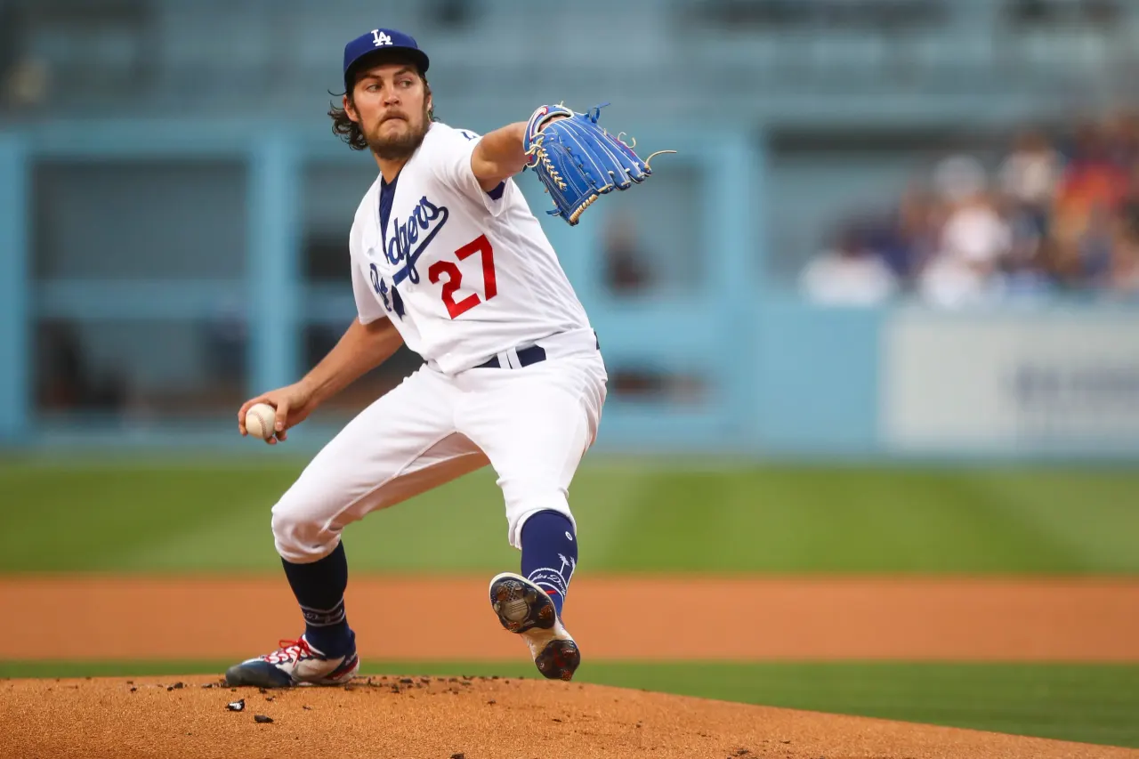 Lluvia cancela debut de Trevor Bauer en la Liga Dominicana de Béisbol
