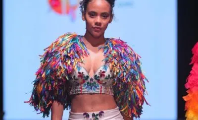 Colectiva Mercy Jácquez presenta colección inspirada en los Guloyas en RD Fashion Week