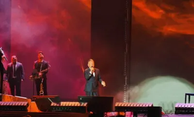 Ricardo Montaner celebra concierto en Madrid y anuncia octava boda con Marlene