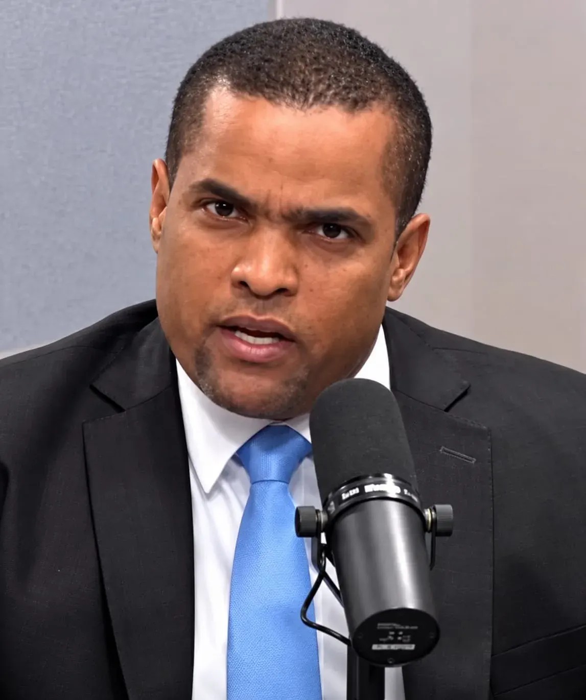 Valentín Pérez dice que Danilo Medina dejó el sistema eléctrico estable