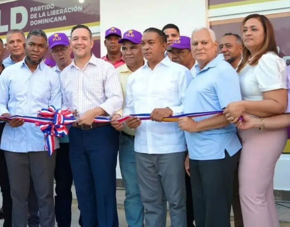 PLD inaugura nuevo local en La Victoria