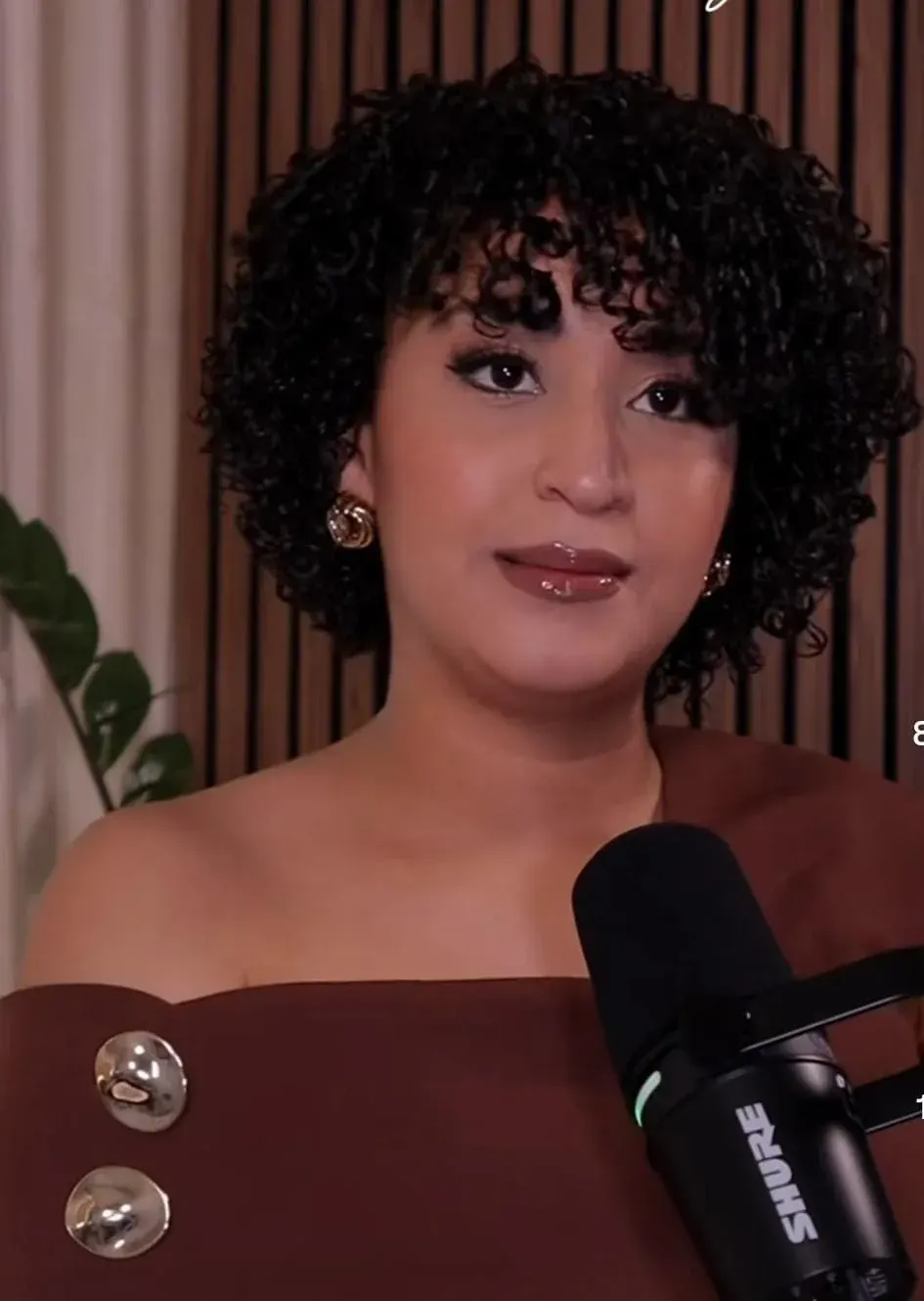 Mentora espiritual advierte sobre el impacto del agotamiento emocional en la paz mental