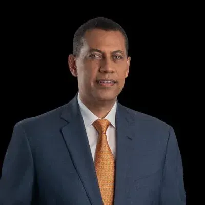 Guido Gómez critica la falta de responsabilidad institucional en República Dominicana