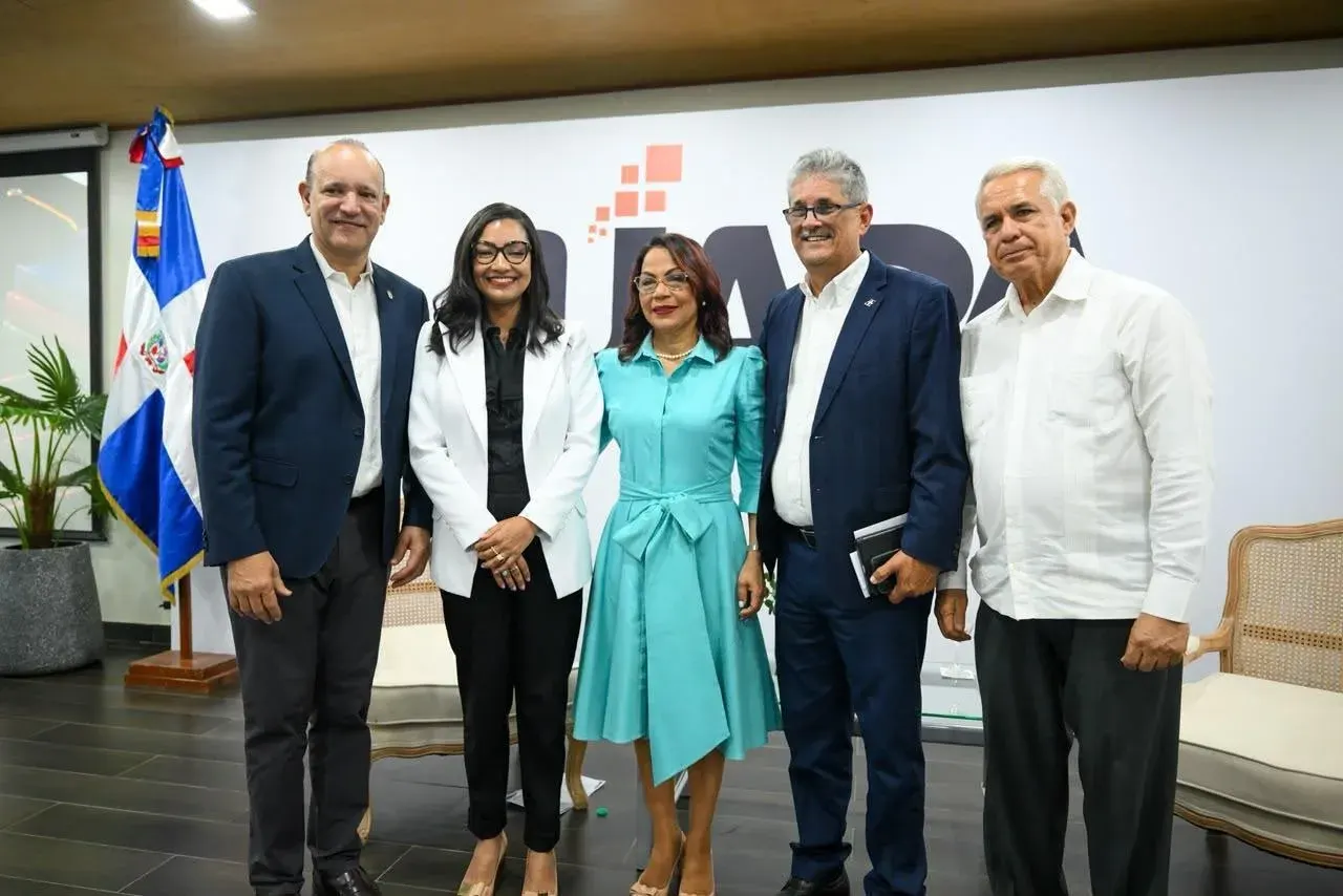 Libro de Lucy Vásquez Espínola se presenta en Santiago