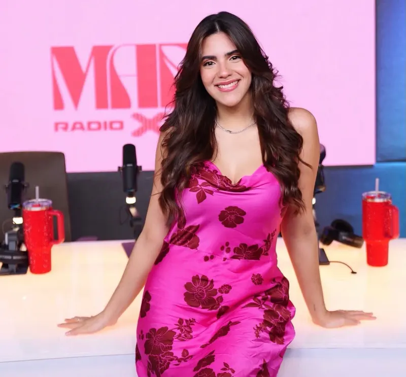 Yamel Castro advierte sobre la exposición de niños en redes sociales