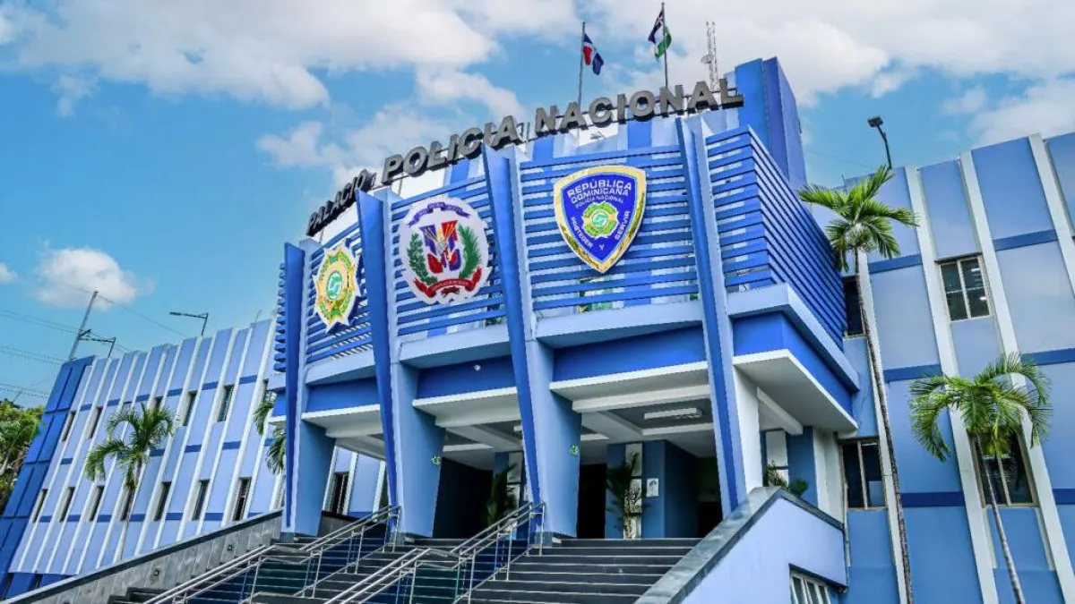 Policía busca a dos hombres por homicidio en Herrera