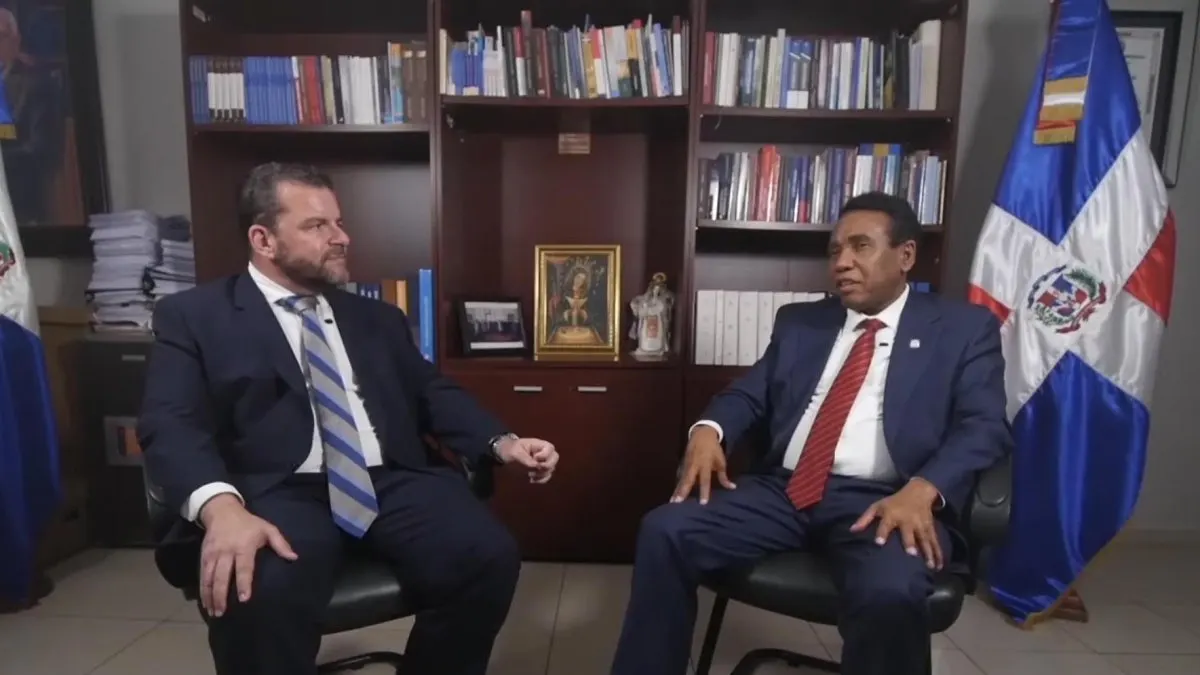 Félix Bautista niega tener $20,000 MM y pide que le devuelvan su visa