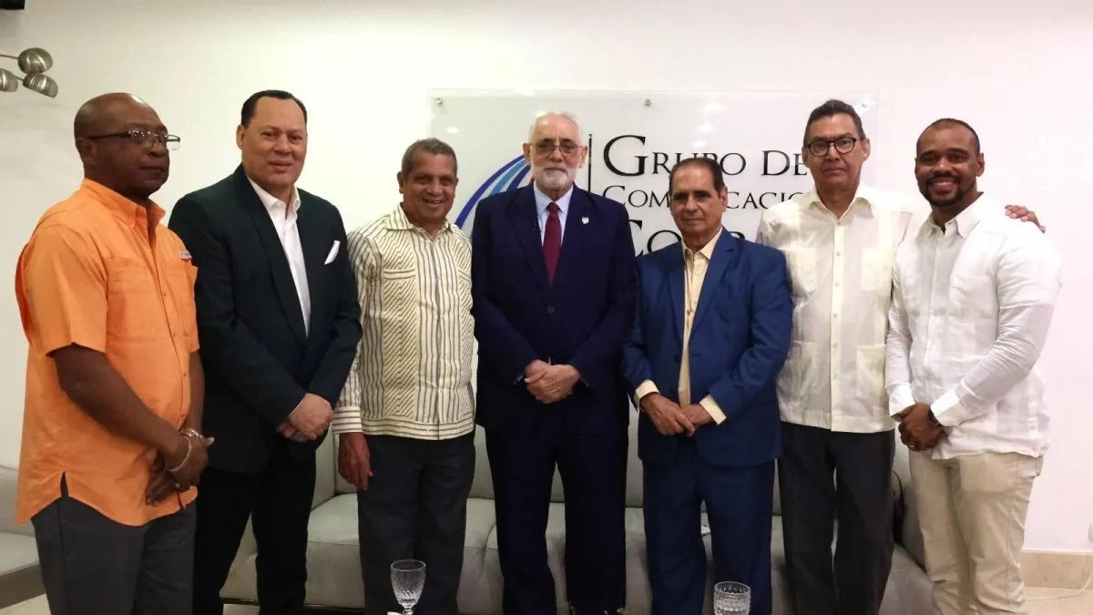 Vitelio Mejía responde con claridad en el Almuerzo del Grupo Corripio