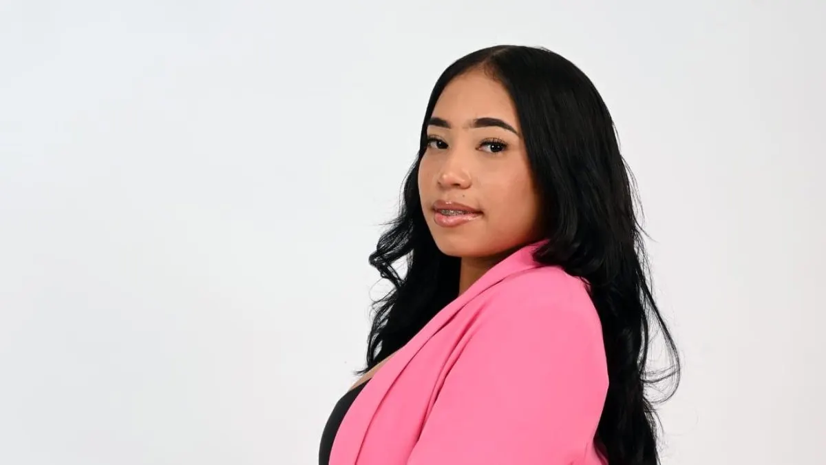 Artista dominicana lanza primer álbum de música urbana
