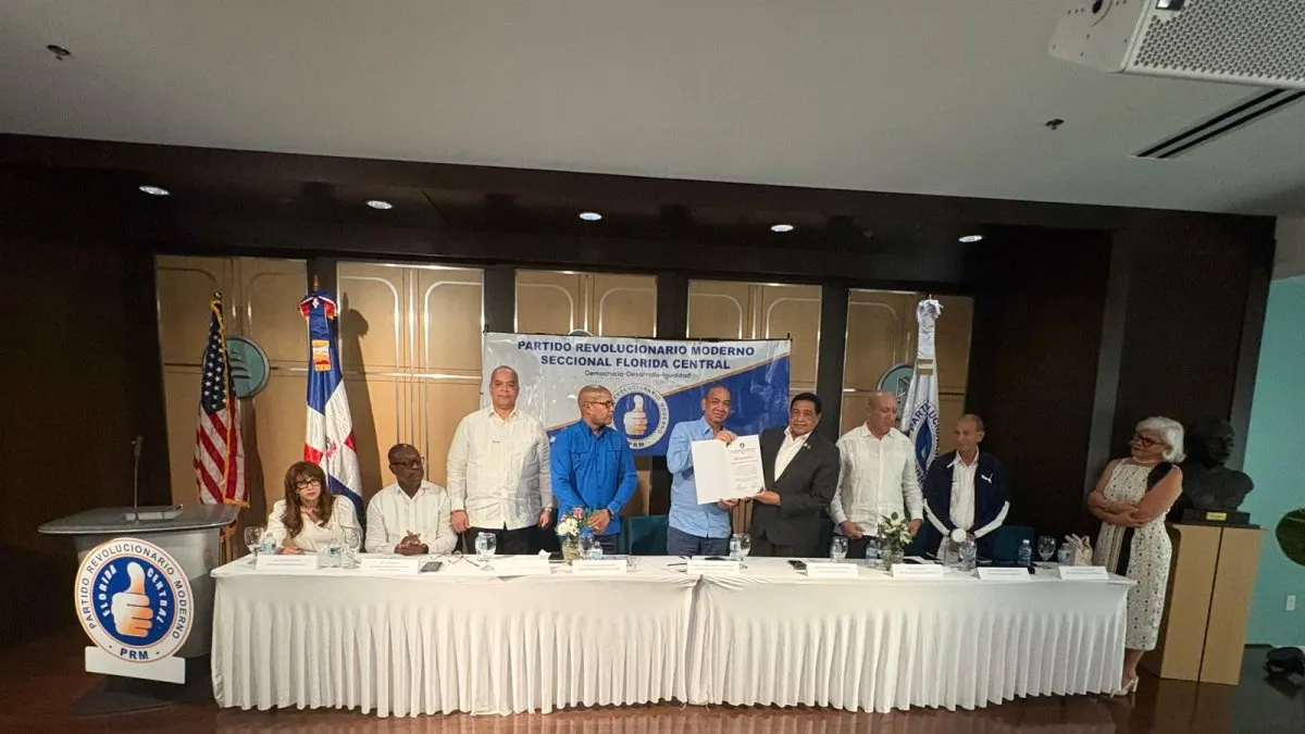 Deligne Ascensión recorre el sur de la Florida inscribiendo nuevos militantes del PRM