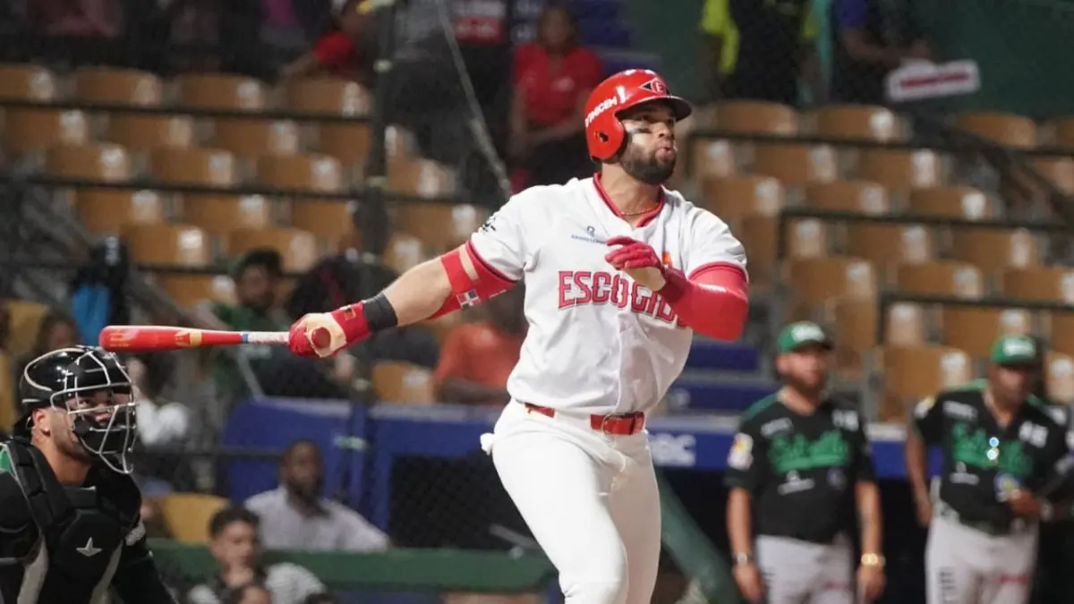 Los Leones del Escogido ganan su primer partido de la campaña
