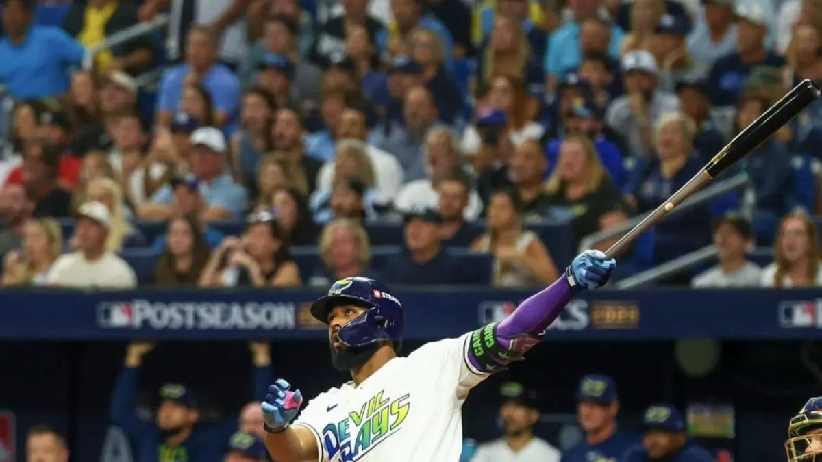 Dos jóvenes dominicanos destacan en la Serie Mundial de béisbol