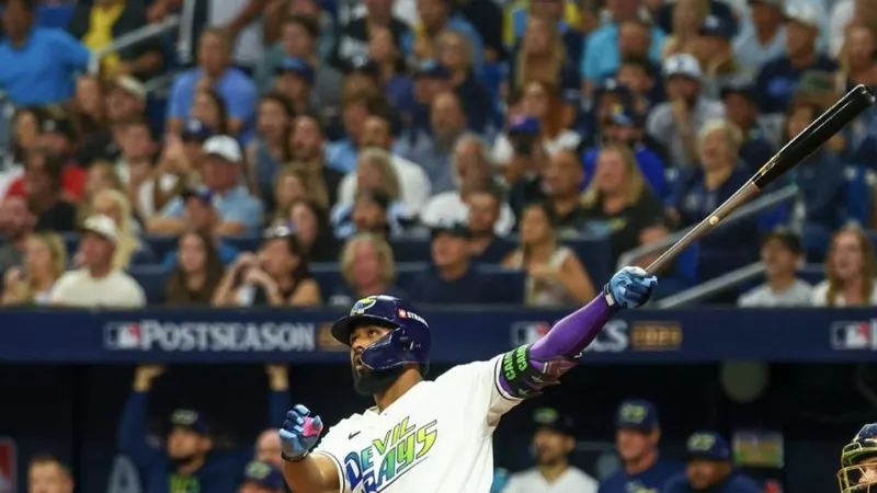 Dos jóvenes dominicanos destacan en la Serie Mundial de béisbol