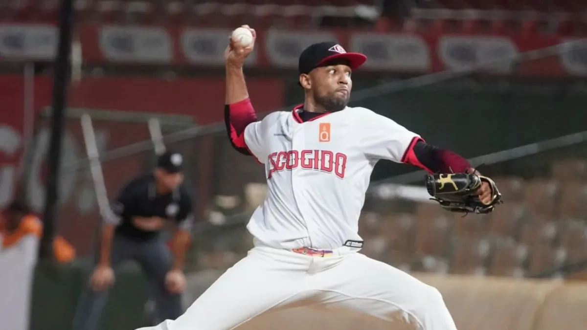 Los Leones del Escogido ganan su primer partido de la temporada
