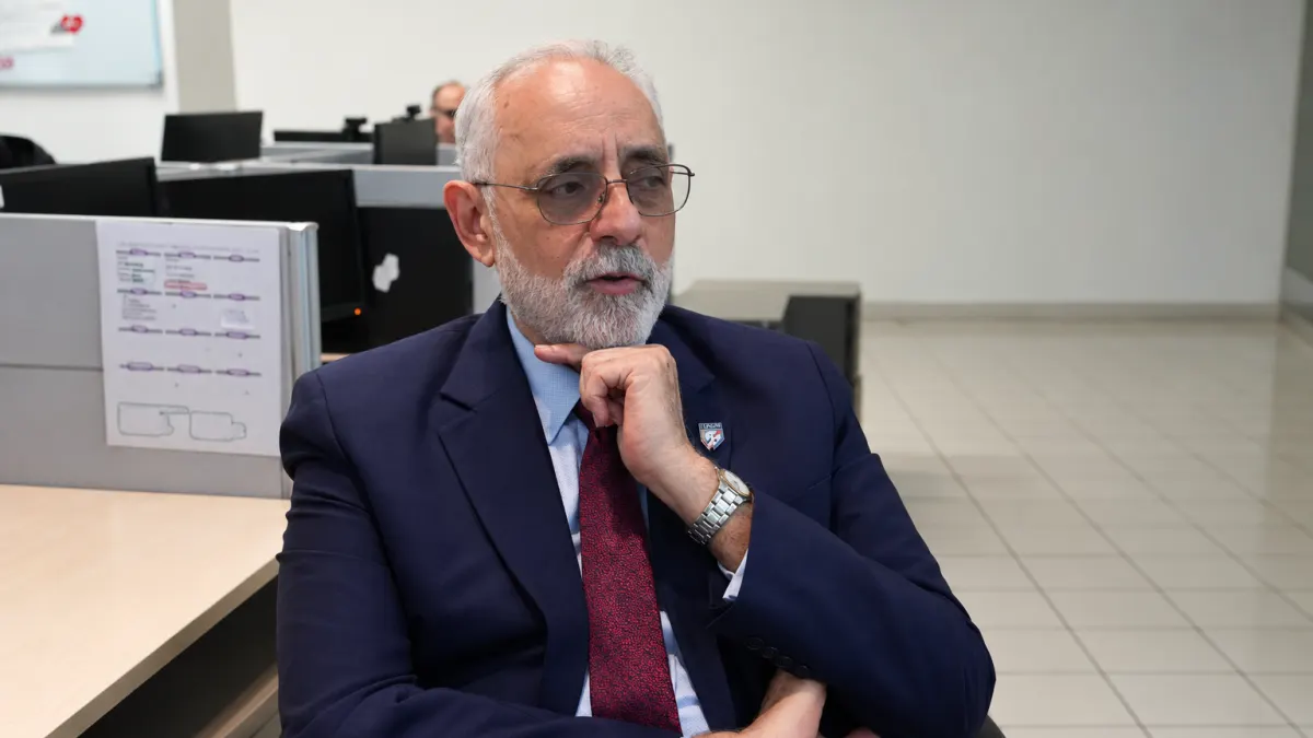 Presidente de Lidom: dominicanos pueden cambiar de sexo, pero no de equipos