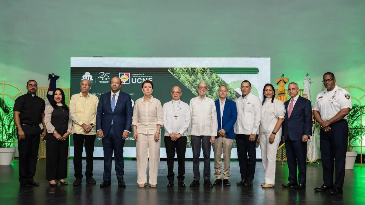 Sur Futuro y UCNE ofrecen curso sobre cambio climático para comunicadores en San Francisco de Macorís