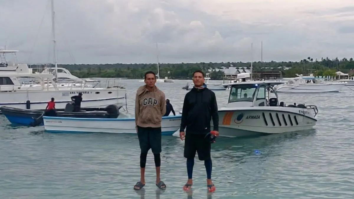 Armada rescata a dos hombres cuya embarcación quedó a la deriva en el mar Caribe