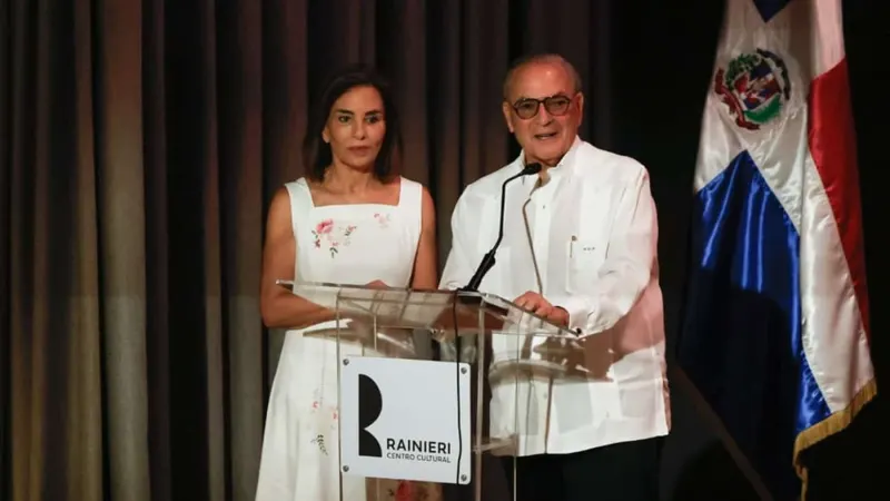 Familia Rainieri inaugura centro cultural en Higüey