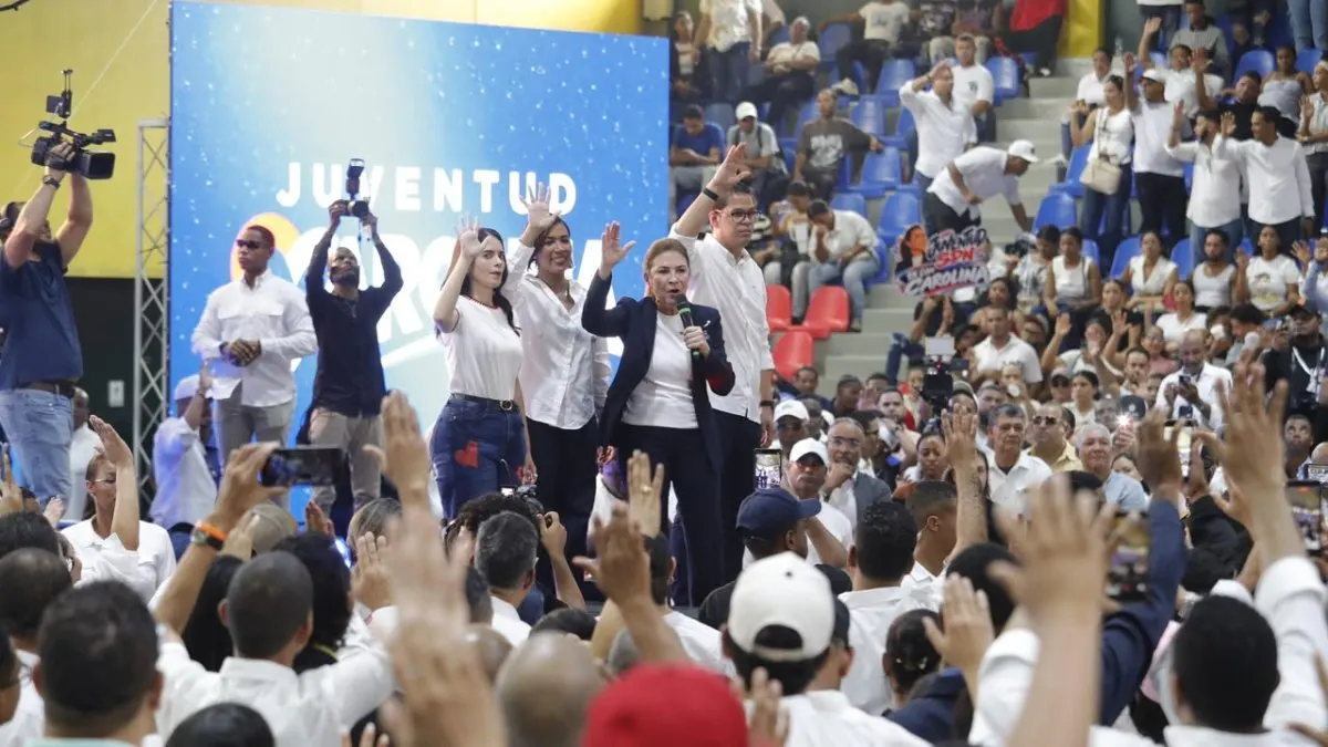 Carolina Mejía anuncia gobierno desde 2028