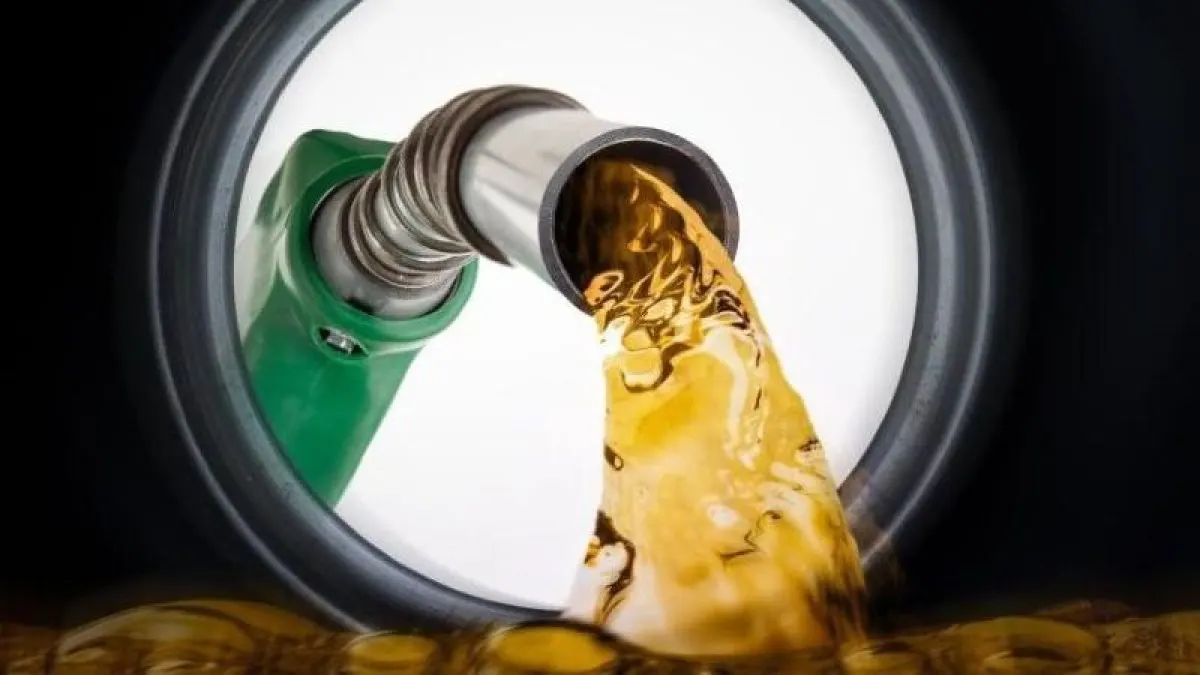 Gobierno congela precios de combustibles por segunda vez