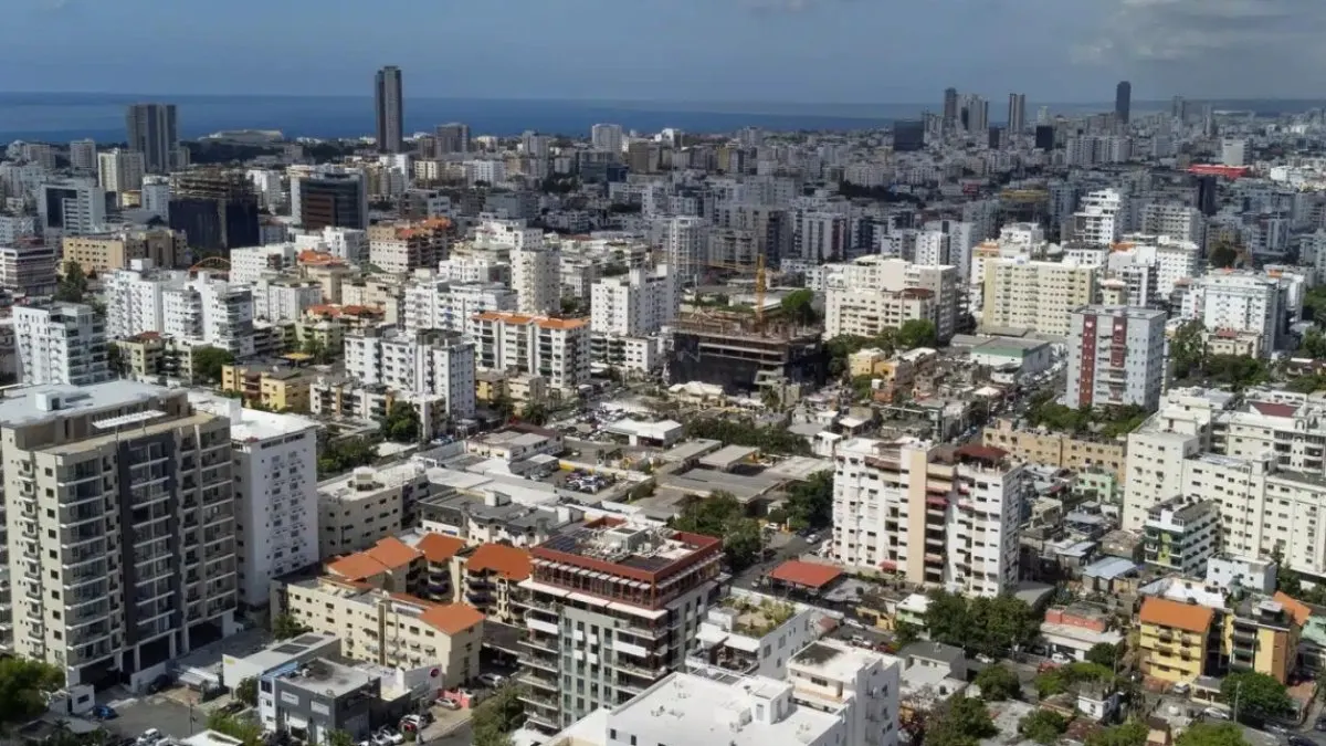Expertos destacan fortaleza para atraer inversión pero señalan retos